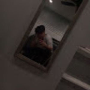 Meet your Posher, Max